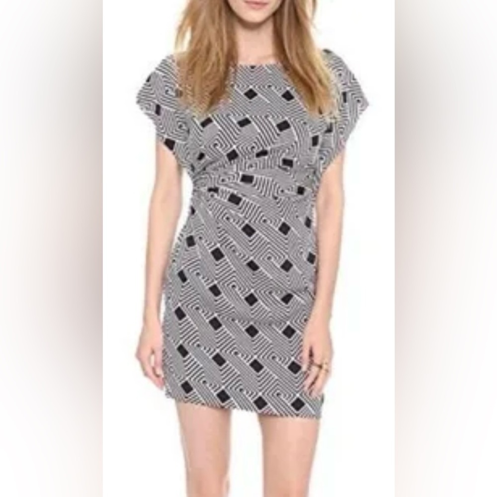 Diane Von Furstenberg Jenna Silk Dress DVF                    SIZE 0